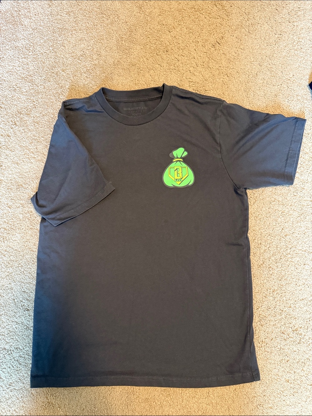 Kids Short-Sleeve Gray/Black Tee with Green Money Bag Graphic